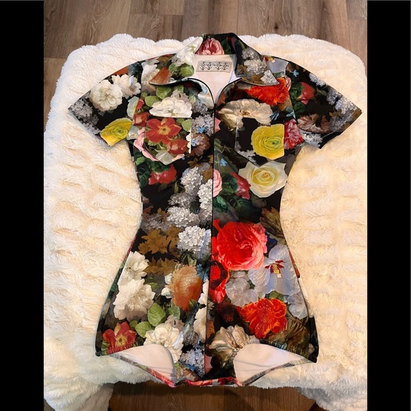 Cut from the same cloth Tops - RETRO BODY SUIT